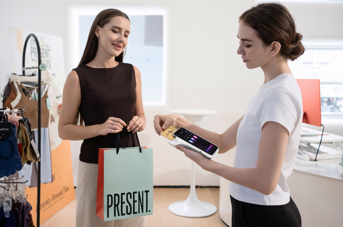 PAX A920 Pro credit card terminal in use
